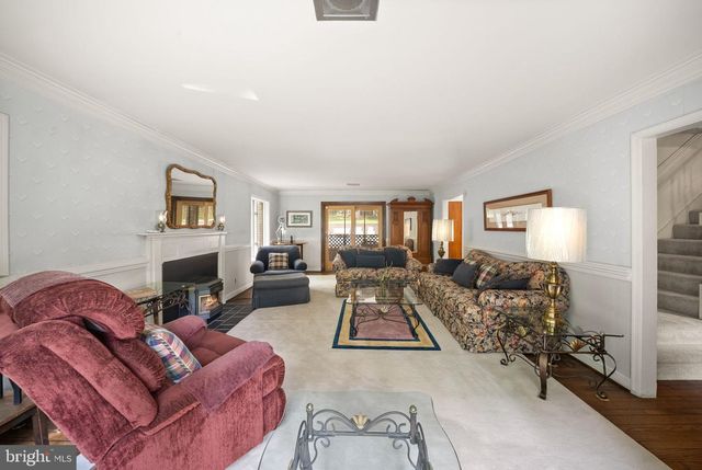4896 OCCOQUAN CLUB DR, Woodbridge, VA 22192