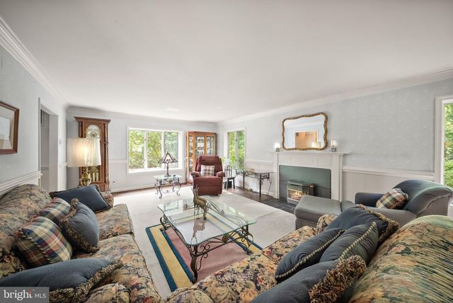 4896 OCCOQUAN CLUB DR, Woodbridge, VA 22192
