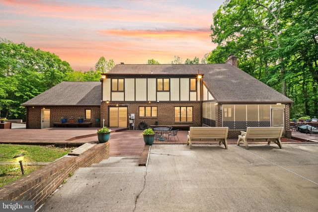 4896 OCCOQUAN CLUB DR, Woodbridge, VA 22192