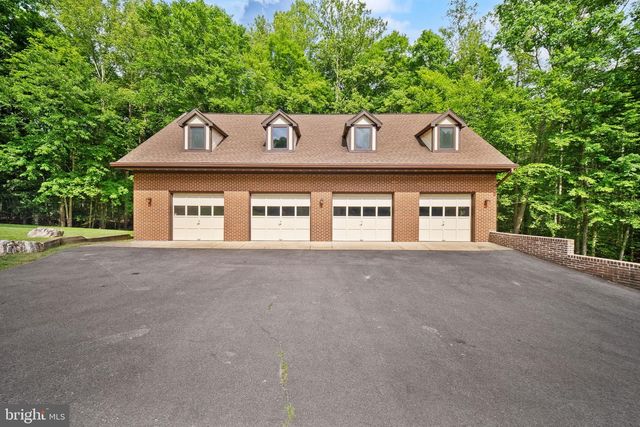 4896 OCCOQUAN CLUB DR, Woodbridge, VA 22192