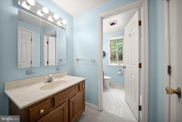 4896 OCCOQUAN CLUB DR, Woodbridge, VA 22192