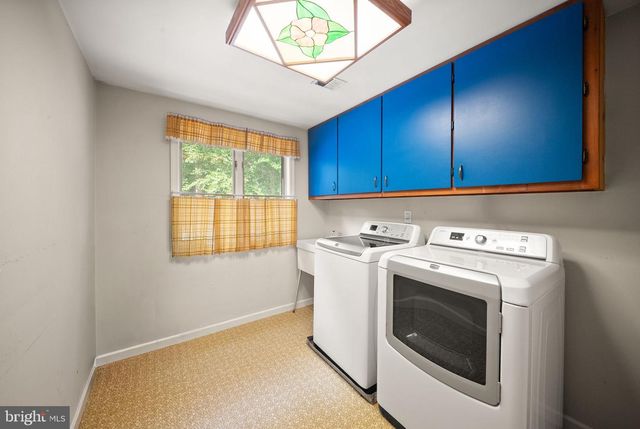 4896 OCCOQUAN CLUB DR, Woodbridge, VA 22192