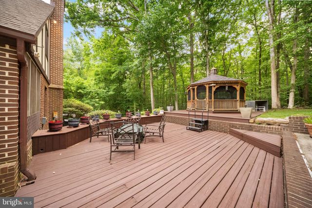4896 OCCOQUAN CLUB DR, Woodbridge, VA 22192
