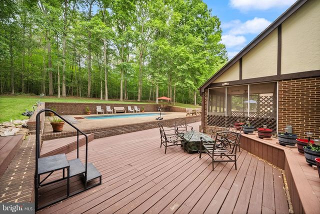 4896 OCCOQUAN CLUB DR, Woodbridge, VA 22192