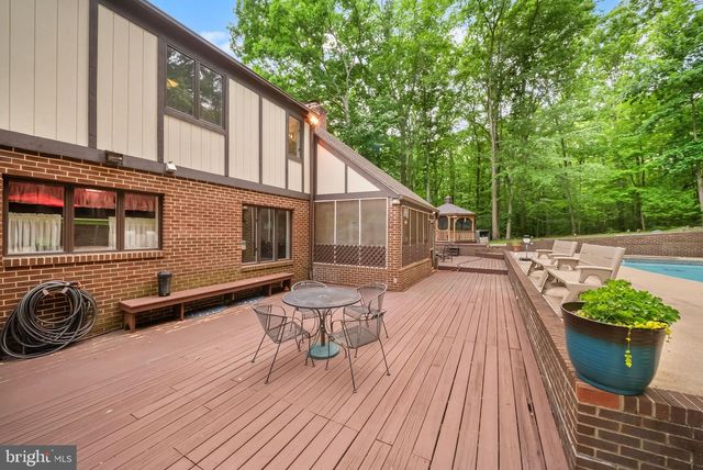 4896 OCCOQUAN CLUB DR, Woodbridge, VA 22192