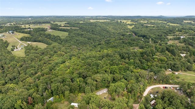 16856 Mahurin Loop, Garfield, AR 72732