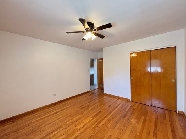 16 2ND Street F, Downers Grove, IL 60515
