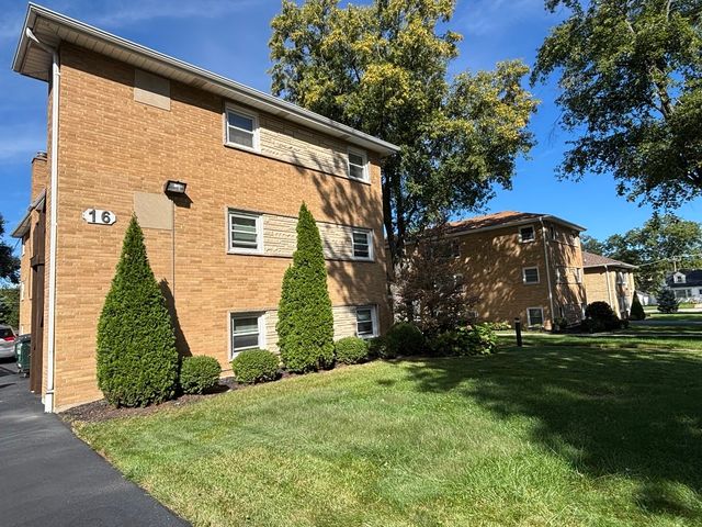 16 2ND Street F, Downers Grove, IL 60515