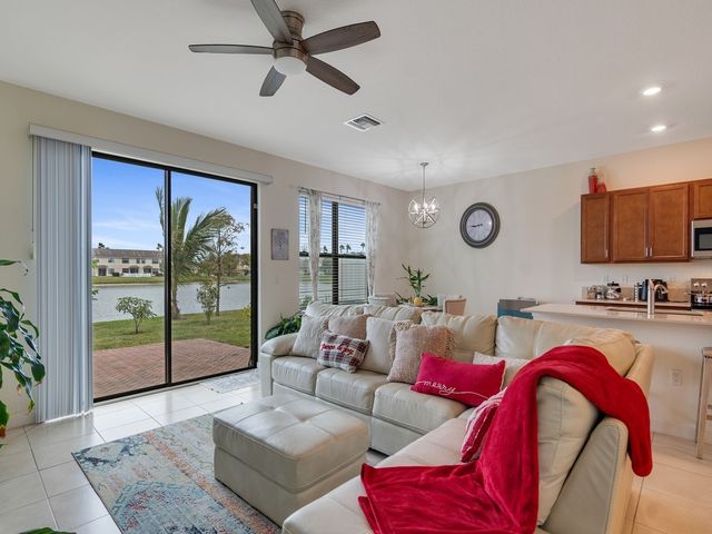 886 S Verona Trace Drive, Vero Beach, FL 32966