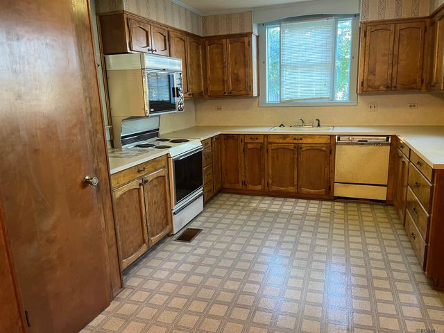 58060 Court St, Plaquemine, LA 70764