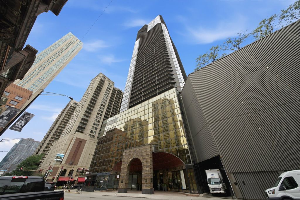 10 E Ontario Street 3403, Chicago, IL 60611 — photo 2