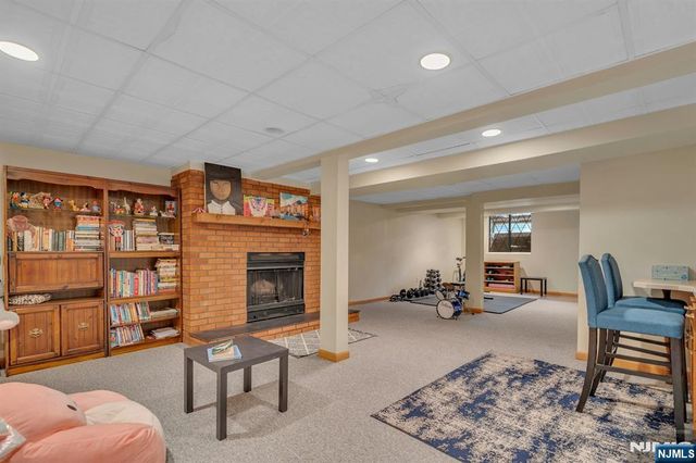 518 S Piermont Avenue, River Vale, NJ 07675