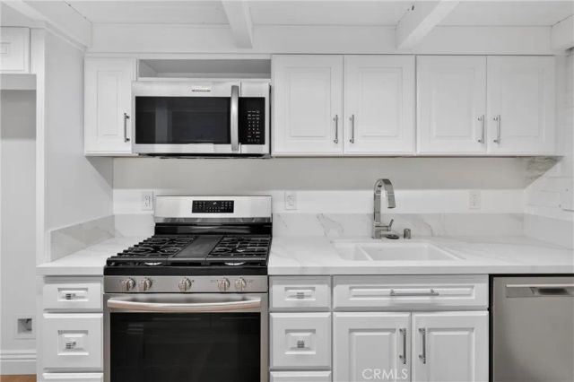 5068 Lakeview, Yorba Linda, CA 92886