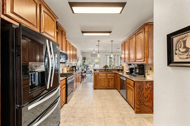 1100 Indian Trail Court, Roanoke, TX 76262