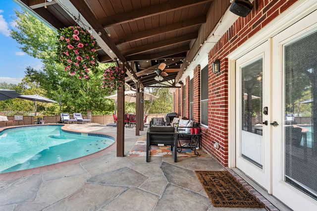 1100 Indian Trail Court, Roanoke, TX 76262