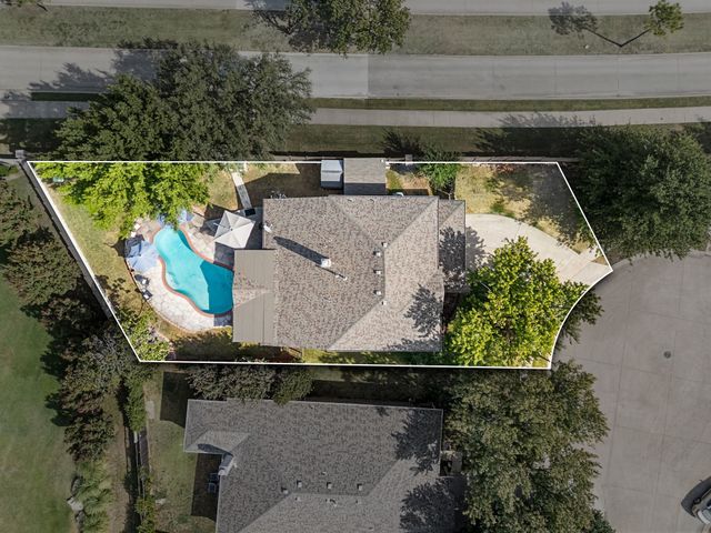1100 Indian Trail Court, Roanoke, TX 76262