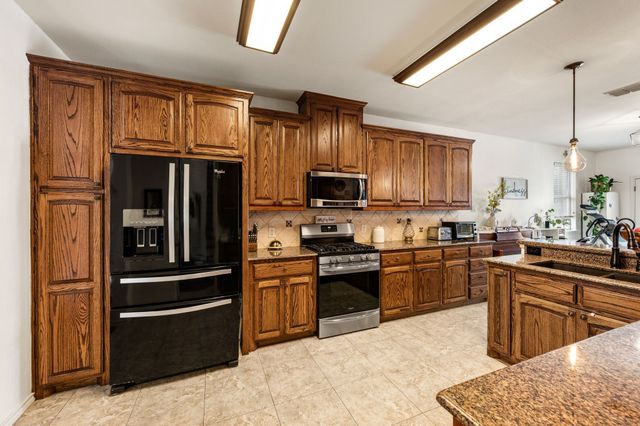 1100 Indian Trail Court, Roanoke, TX 76262