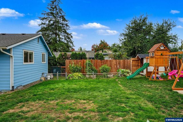 780 Clay St E, Monmouth, OR 97361