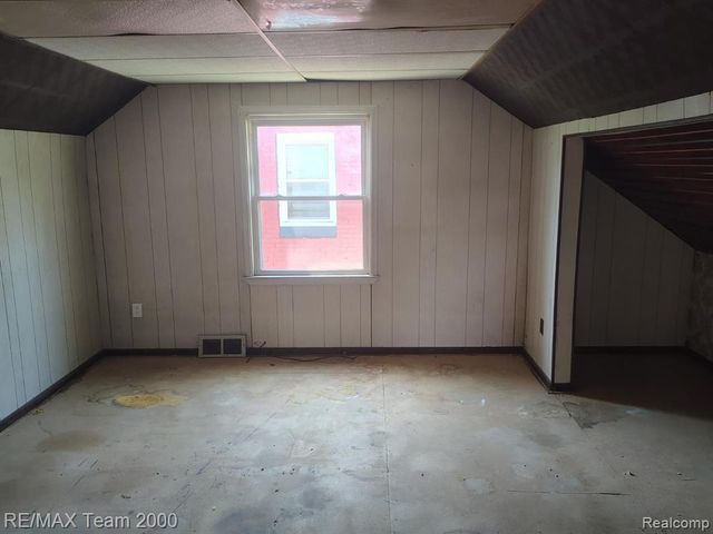 11509 Balfour Road, Detroit, MI 48224