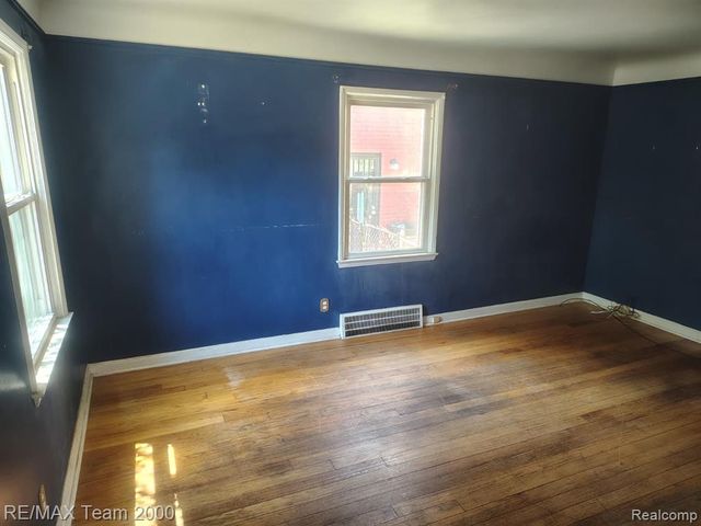 11509 Balfour Road, Detroit, MI 48224
