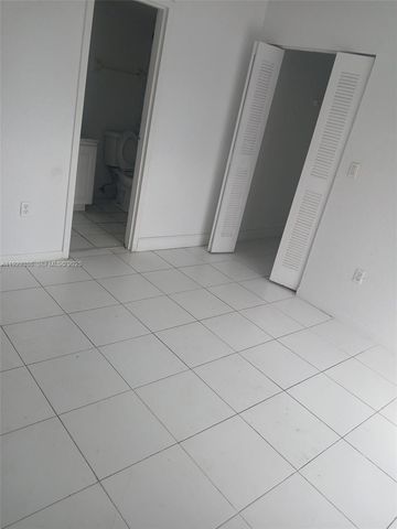 5100 SW 41st St 208, Pembroke Park, FL 33023