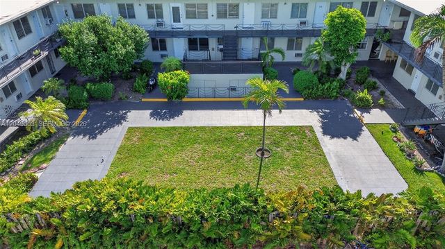2170 NW Flagler Ter, Miami, FL 33125