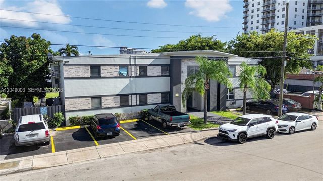 2170 NW Flagler Ter, Miami, FL 33125