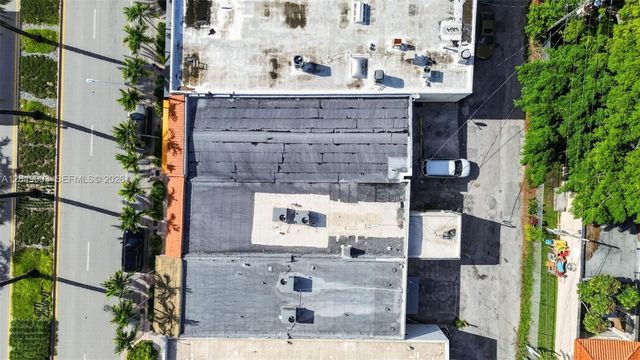 2170 NW Flagler Ter, Miami, FL 33125
