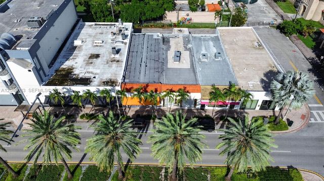 2170 NW Flagler Ter, Miami, FL 33125