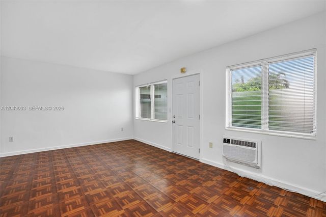 2170 NW Flagler Ter, Miami, FL 33125