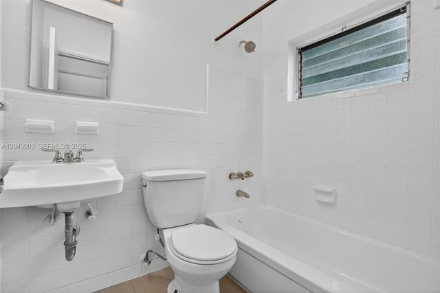 2170 NW Flagler Ter, Miami, FL 33125