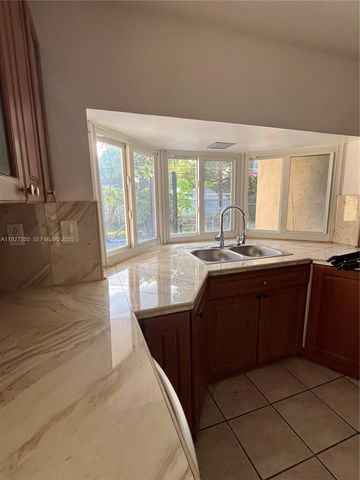 150 NE 173rd St, Miami, FL 33162