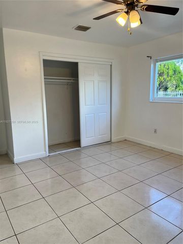 150 NE 173rd St, Miami, FL 33162