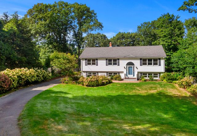 110 Bridge Street, Hamilton, MA 01982
