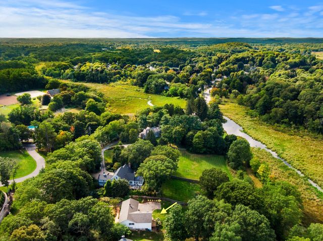110 Bridge Street, Hamilton, MA 01982