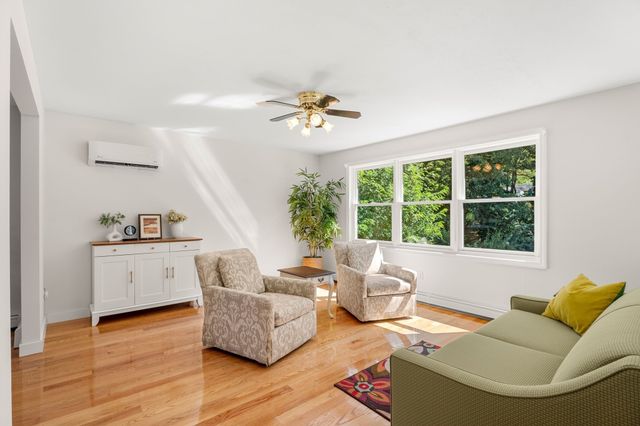 110 Bridge Street, Hamilton, MA 01982