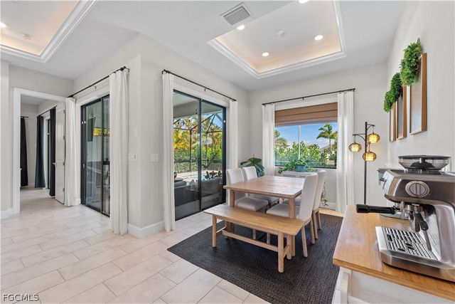 427 NW 37th AVE, Cape Coral, FL 33993