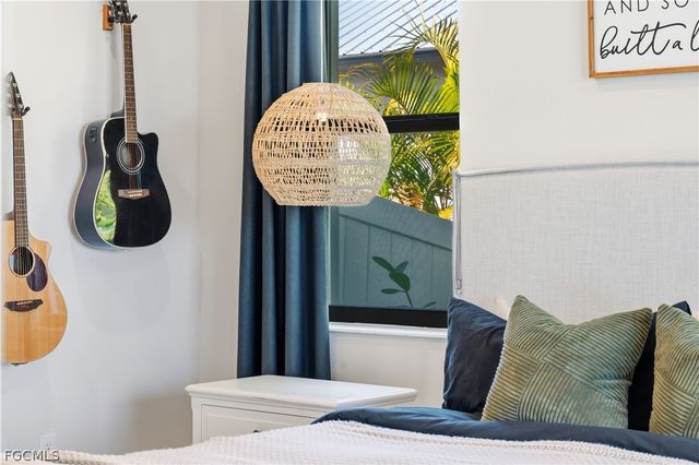 427 NW 37th AVE, Cape Coral, FL 33993