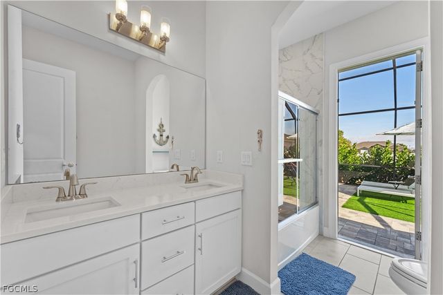 427 NW 37th AVE, Cape Coral, FL 33993