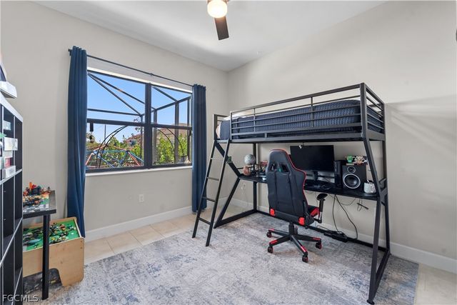 427 NW 37th AVE, Cape Coral, FL 33993