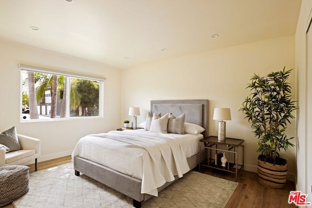1031 Lake Street, Venice, CA 90291 — photo 5