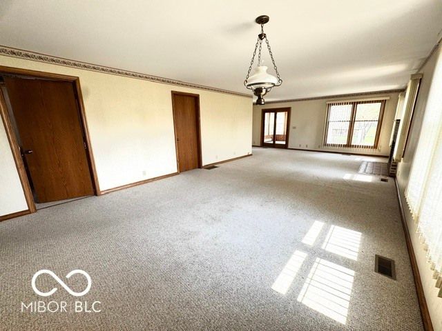 411 N College Street, Rockville, IN 47872