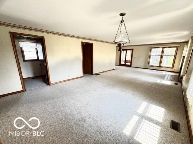 411 N College Street, Rockville, IN 47872