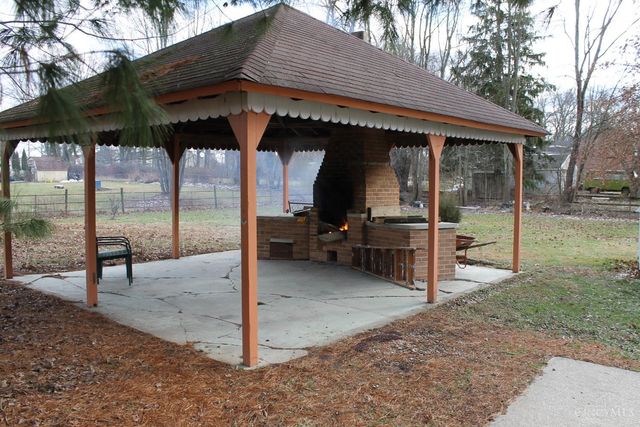 5573 Mt Zion Road, Miami Twp, OH 45150