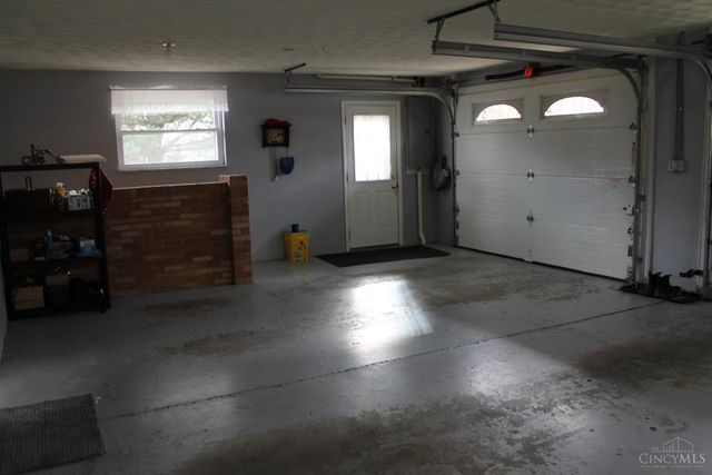 5573 Mt Zion Road, Miami Twp, OH 45150