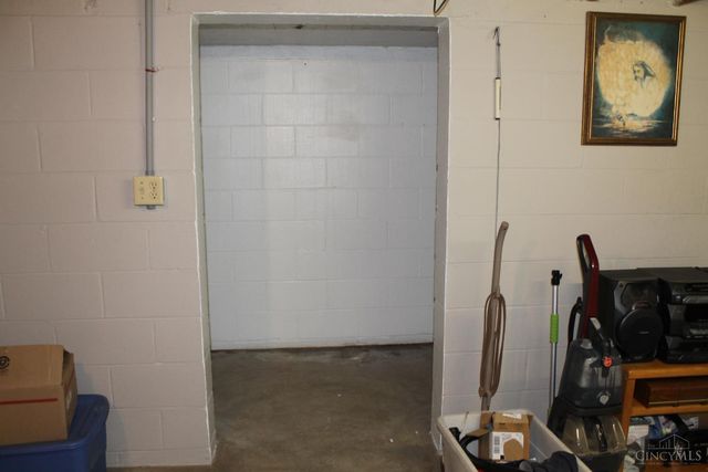 5573 Mt Zion Road, Miami Twp, OH 45150