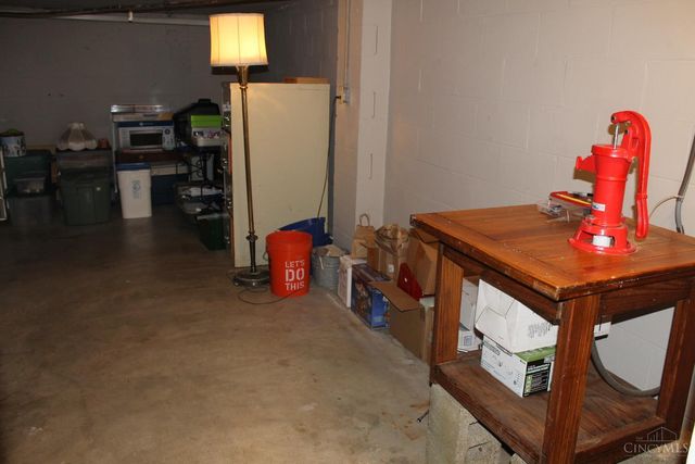 5573 Mt Zion Road, Miami Twp, OH 45150