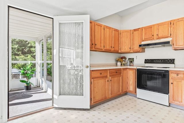 42 Crystal Water 42, East Bridgewater, MA 02333