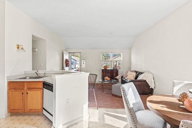 42 Crystal Water 42, East Bridgewater, MA 02333