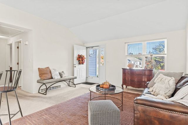 42 Crystal Water 42, East Bridgewater, MA 02333